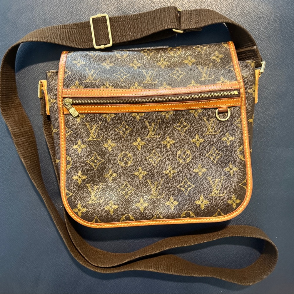 LOUIS VUITTON Authentic Monogram Messenger Bosphore PM  Bag MI0076 No Box/Bag